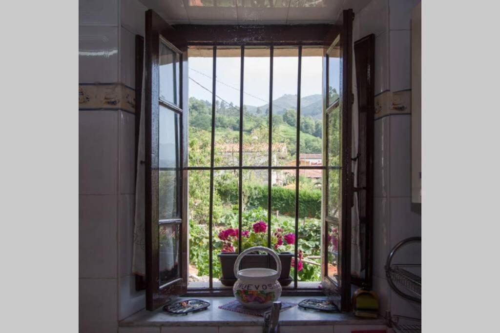 Casa Del Cuetu. Traditional Village House In Asturias Мере Экстерьер фото